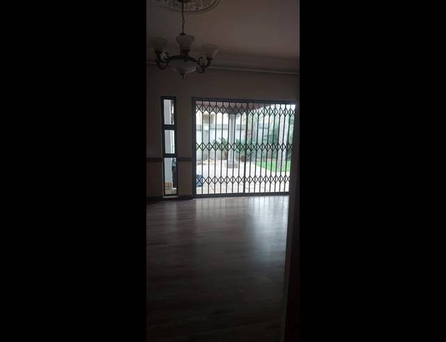 3 BEDROOM HOUSE FOR SALE IN SONNEVELD